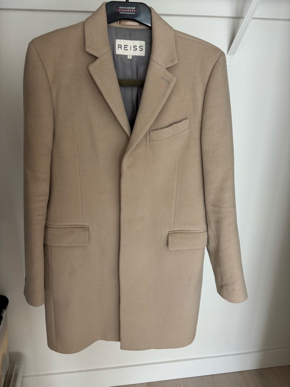 Reiss Men's Camel Single-Breasted Wool Coat (100% wool)